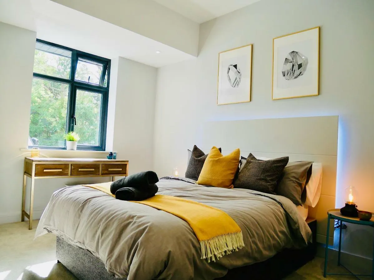 Luxury 3 Bedroom Apartment Near Bournemouth Beach & Poole 0*,